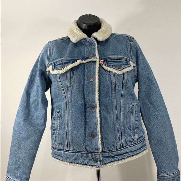 Levi’s Women’s Sherpa Denim Jacket Size SX - Picture 3 of 16